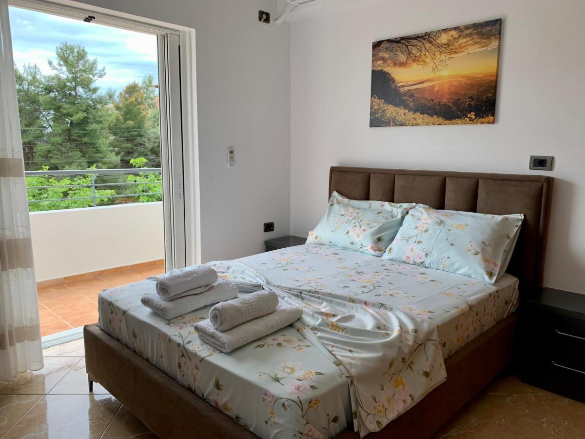 Maxus Apts Саранде Екстериор снимка