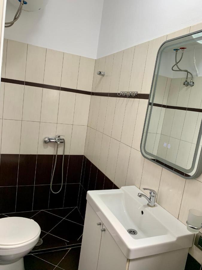Maxus Apts Саранде Екстериор снимка