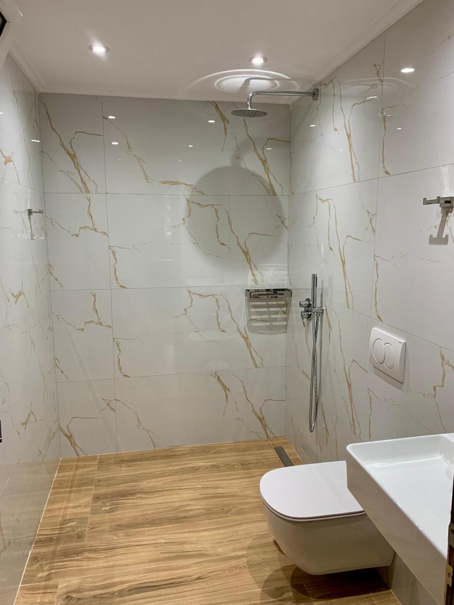 Maxus Apts Саранде Екстериор снимка